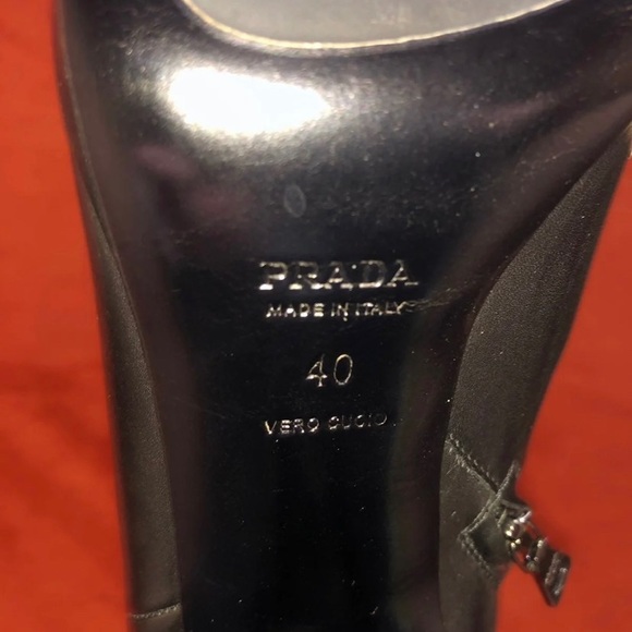 PRADA LEATHER BOOTIES - Picture 4 of 5